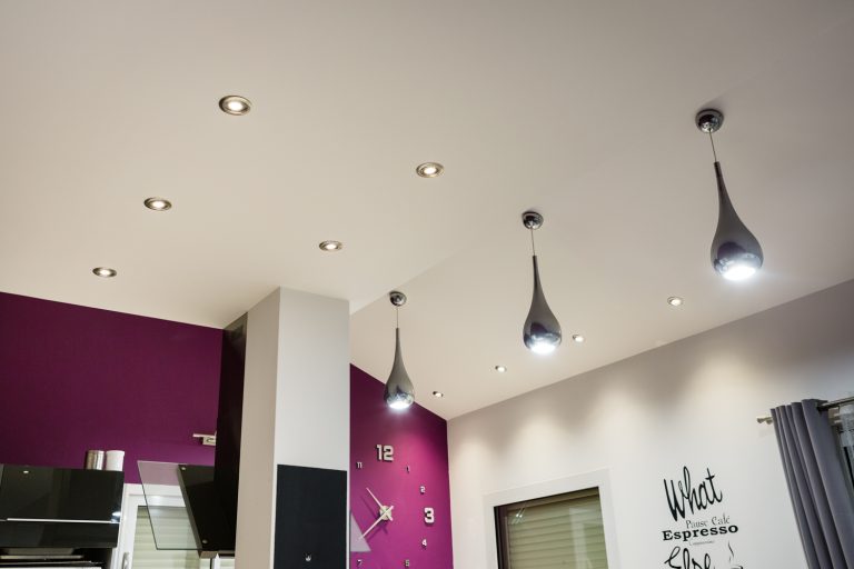 Éclairage dans un salon